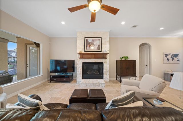 12323 Longmire Cove, Conroe, TX 77304