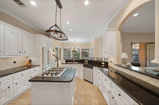 12323 Longmire Cove, Conroe, TX 77304