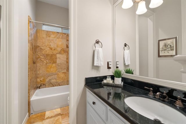 12323 Longmire Cove, Conroe, TX 77304