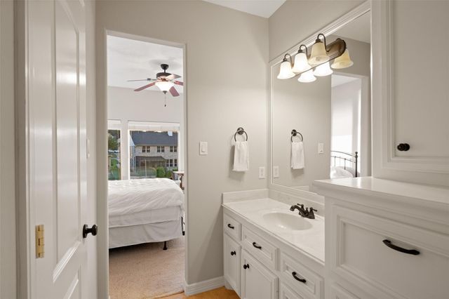 12323 Longmire Cove, Conroe, TX 77304