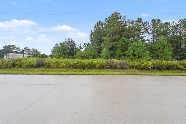 417 County Road 3546 Road, Cleveland, TX 77327