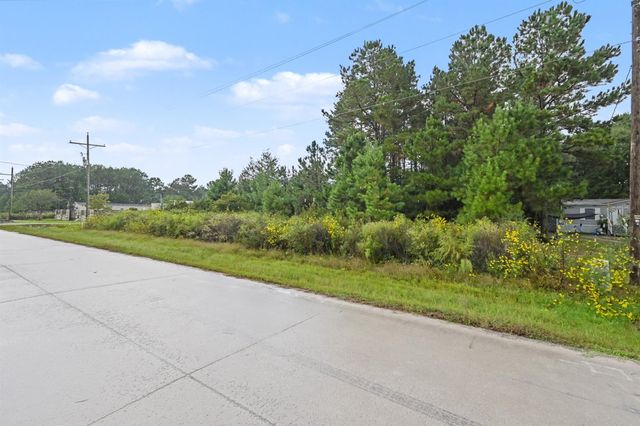 417 County Road 3546 Road, Cleveland, TX 77327