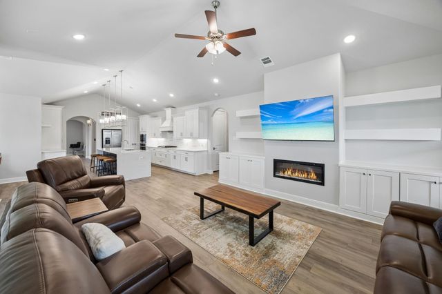 5719 Caracara Street, Manvel, TX 77578