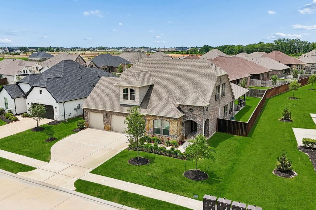 5719 Caracara Street, Manvel, TX 77578
