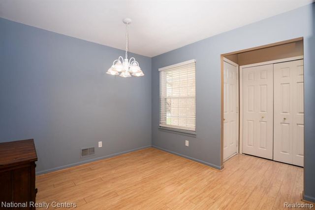 41642 Haggerty Woods Court, Canton, MI 48187