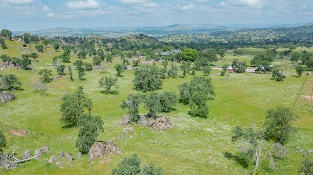 17159 Coyote Pass Lane, Clovis, CA 93619