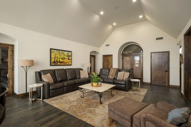 17159 Coyote Pass Lane, Clovis, CA 93619