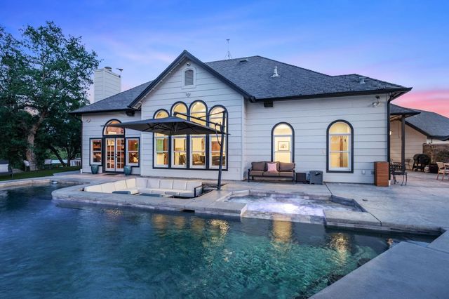 17159 Coyote Pass Lane, Clovis, CA 93619