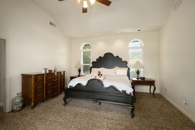 17159 Coyote Pass Lane, Clovis, CA 93619