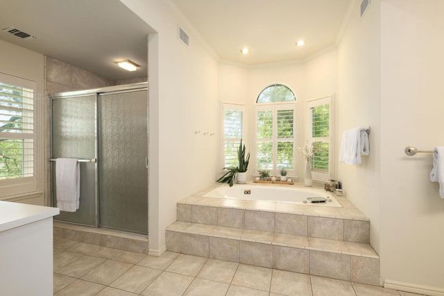 17159 Coyote Pass Lane, Clovis, CA 93619