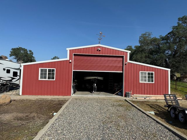 17159 Coyote Pass Lane, Clovis, CA 93619