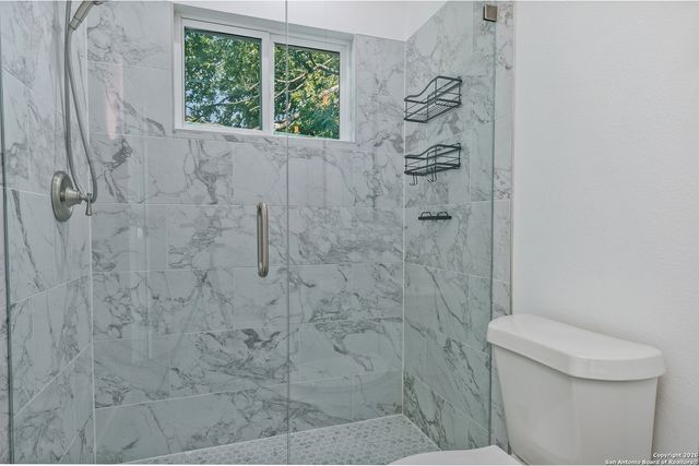 2507 E Commerce 2, San Antonio, TX 78203