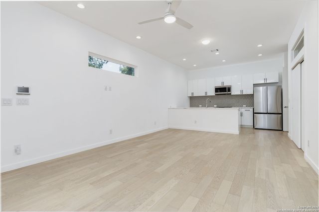 2507 E Commerce 2, San Antonio, TX 78203