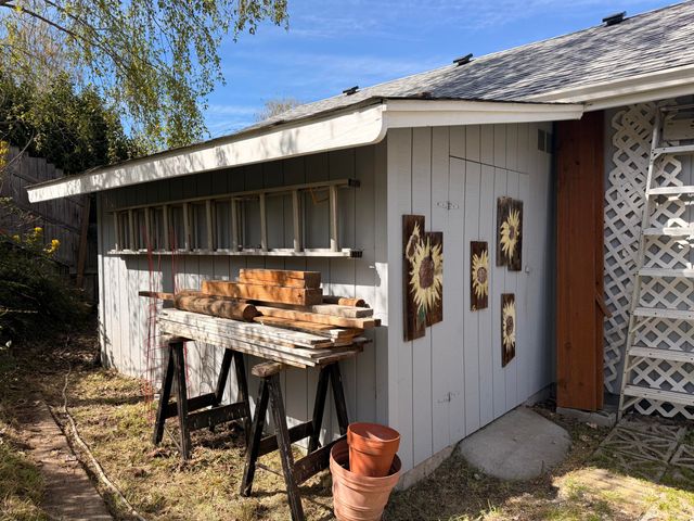 2200 Mayfield Drive, Grants Pass, OR 97527