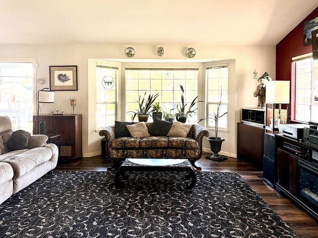 2200 Mayfield Drive, Grants Pass, OR 97527