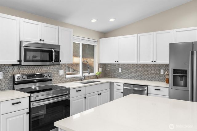 19203 71st Avenue E, Spanaway, WA 98387