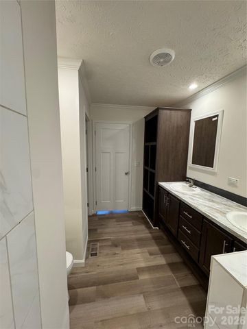 1188 Leck Road, Morganton, NC 28655