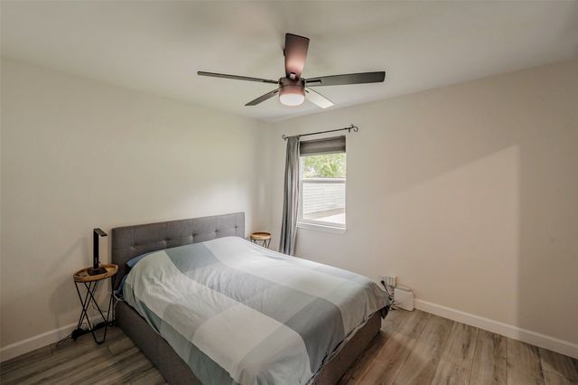 1306 E Lovers Lane, Arlington, TX 76010