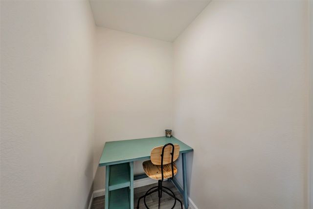 1306 E Lovers Lane, Arlington, TX 76010