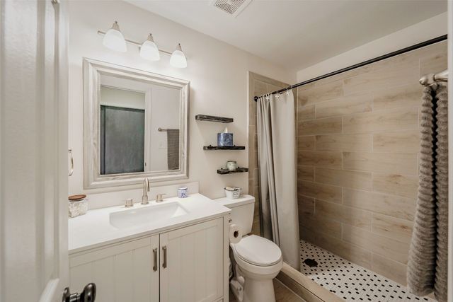 1306 E Lovers Lane, Arlington, TX 76010