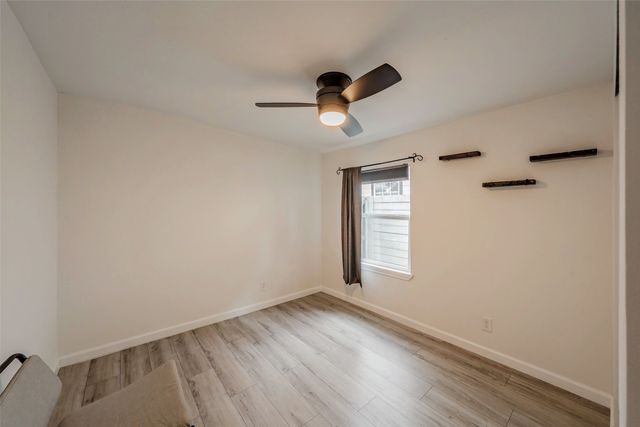 1306 E Lovers Lane, Arlington, TX 76010