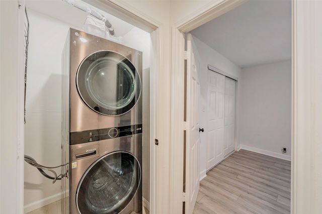 1306 E Lovers Lane, Arlington, TX 76010