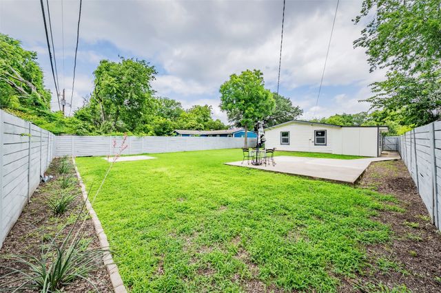 1306 E Lovers Lane, Arlington, TX 76010