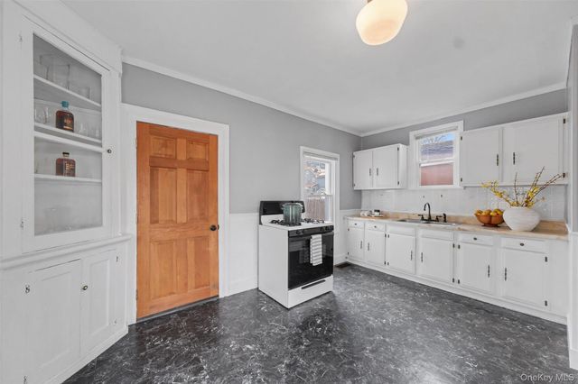 18 Center Street, Beacon, NY 12508