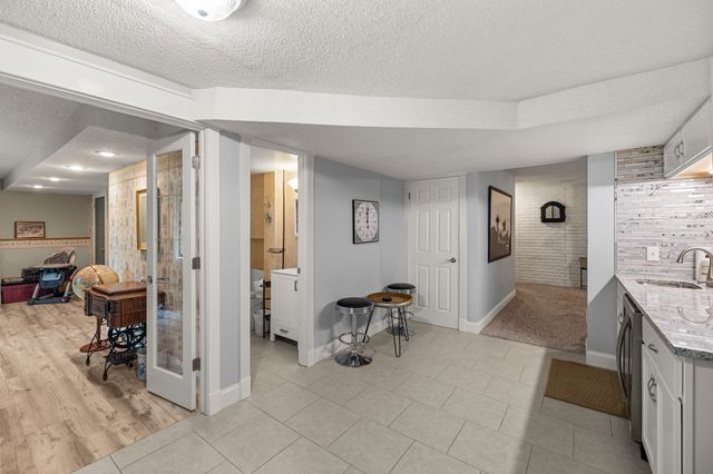 409 NE 17th Street, Ankeny, IA 50021
