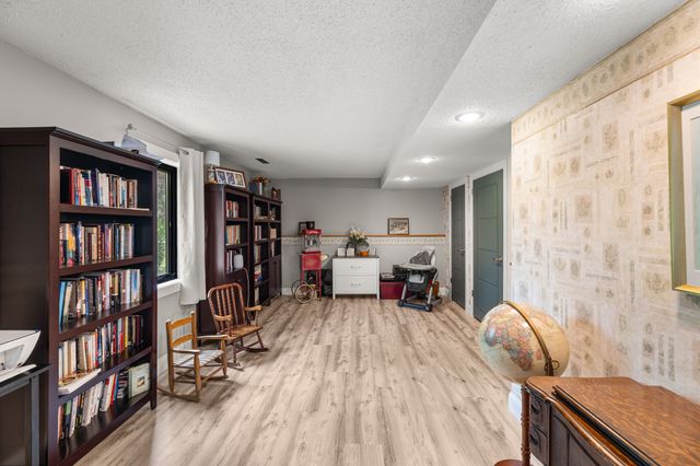 409 NE 17th Street, Ankeny, IA 50021