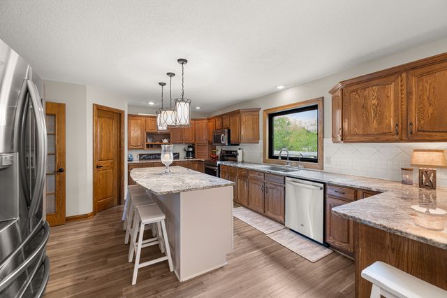 409 NE 17th Street, Ankeny, IA 50021