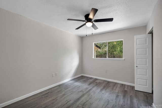 5915 Lake Champlain, San Antonio, TX 78233