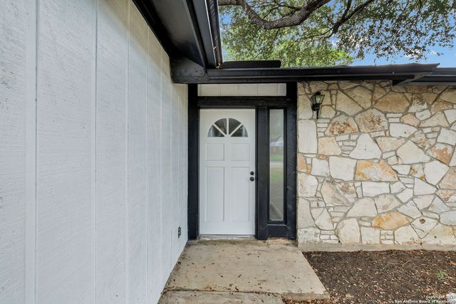 5915 Lake Champlain, San Antonio, TX 78233