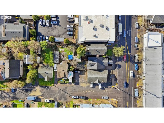 5222 Se WOODSTOCK Blvd, Portland, OR 97206