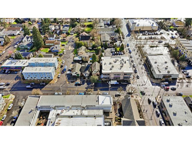 5222 Se WOODSTOCK Blvd, Portland, OR 97206