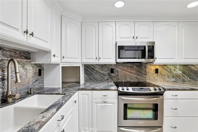 3294 San Amadeo B, Laguna Woods, CA 92637