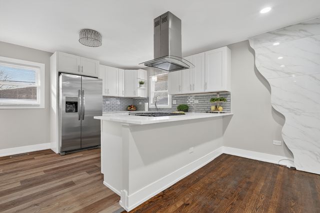 15502 Elm Street, South Holland, IL 60473