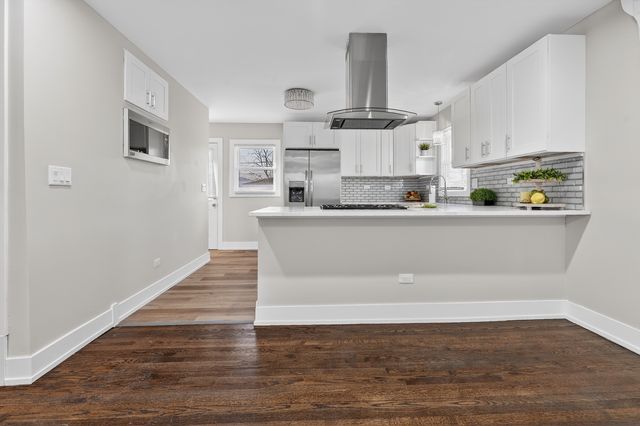 15502 Elm Street, South Holland, IL 60473