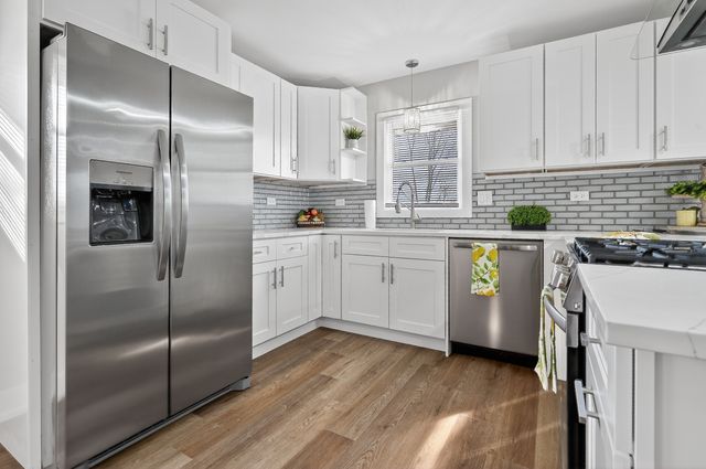 15502 Elm Street, South Holland, IL 60473