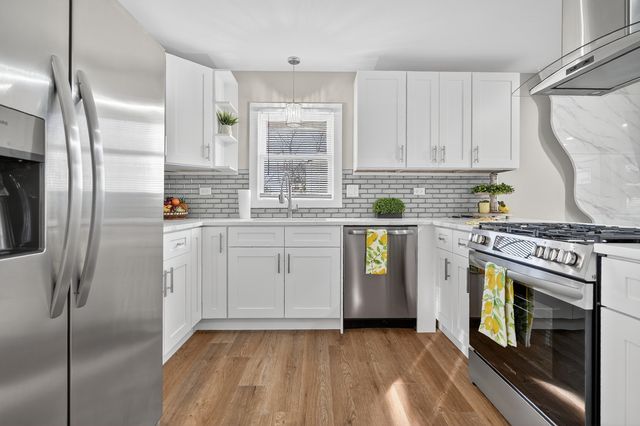 15502 Elm Street, South Holland, IL 60473