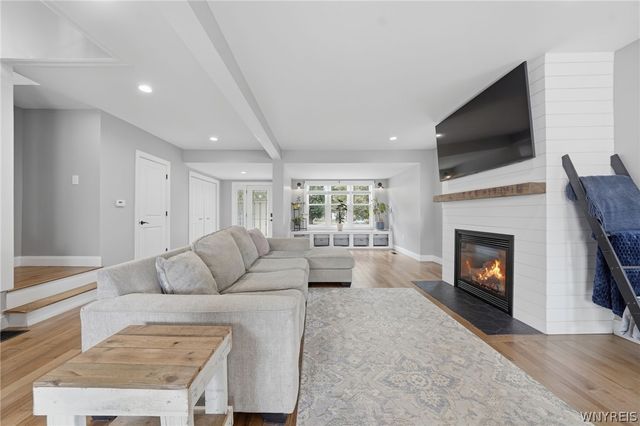 799 Mckinley Parkway, Buffalo, NY 14220