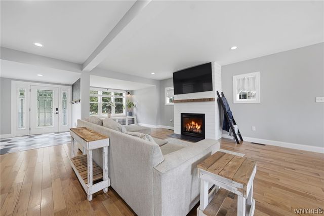 799 Mckinley Parkway, Buffalo, NY 14220