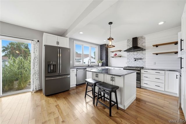 799 Mckinley Parkway, Buffalo, NY 14220