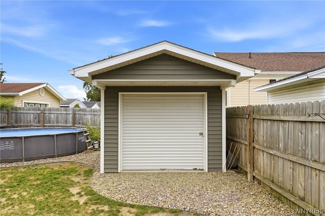 799 Mckinley Parkway, Buffalo, NY 14220