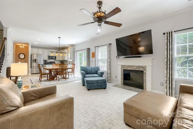 2834 Bivins Street, Davidson, NC 28036