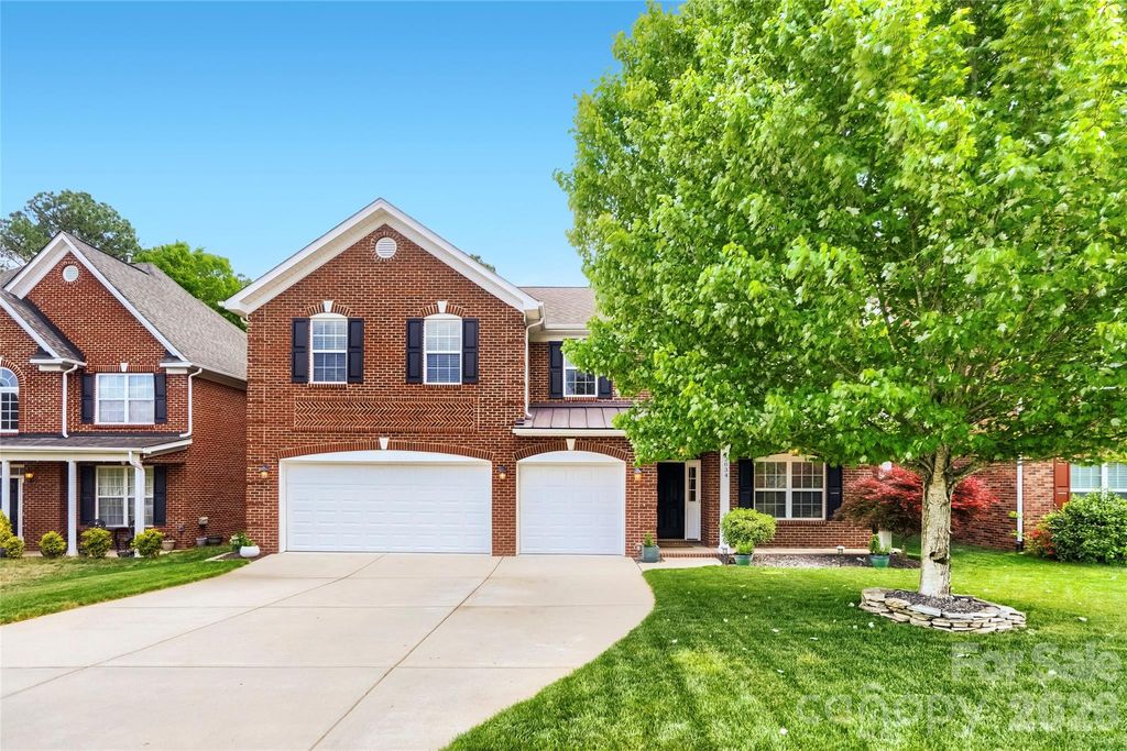 2834 Bivins Street, Davidson, NC 28036