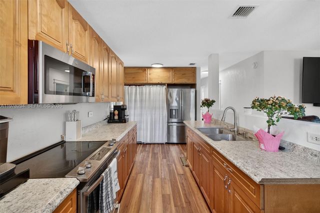 731 N 69th Ave, Hollywood, FL 33024