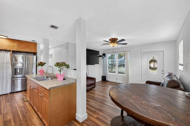 731 N 69th Ave, Hollywood, FL 33024