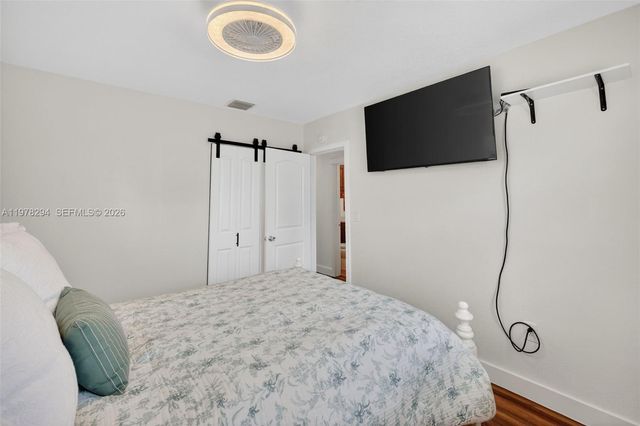 731 N 69th Ave, Hollywood, FL 33024