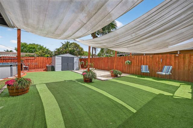 731 N 69th Ave, Hollywood, FL 33024